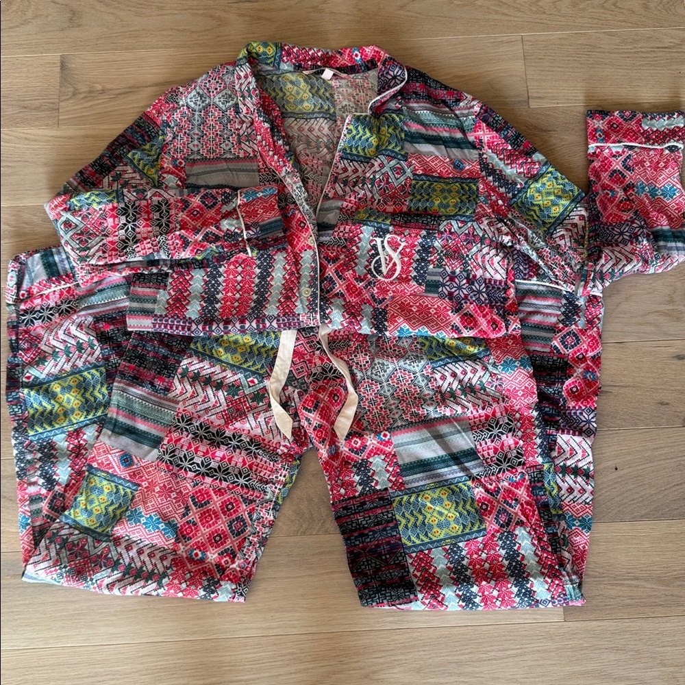 Victoria's Secret Multicolor Adult Pajama Set